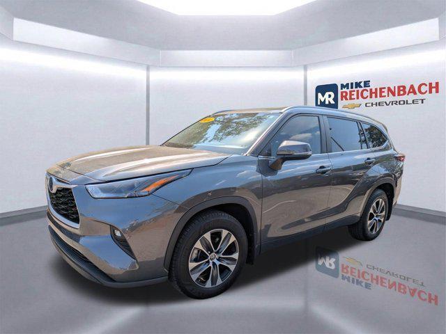 used 2024 Toyota Highlander Hybrid car, priced at $37,280