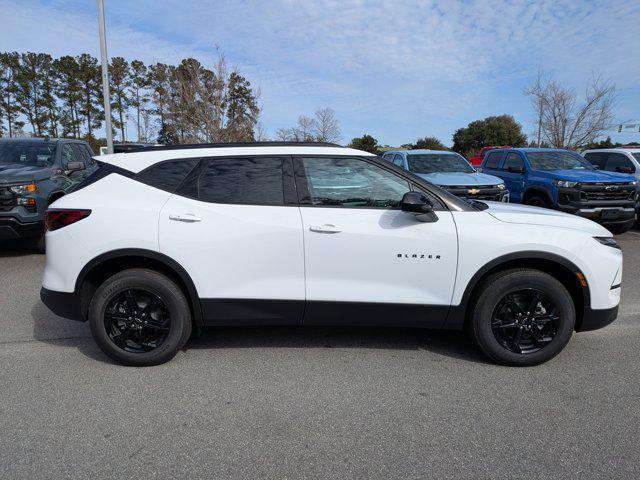 new 2025 Chevrolet Blazer car, priced at $38,580
