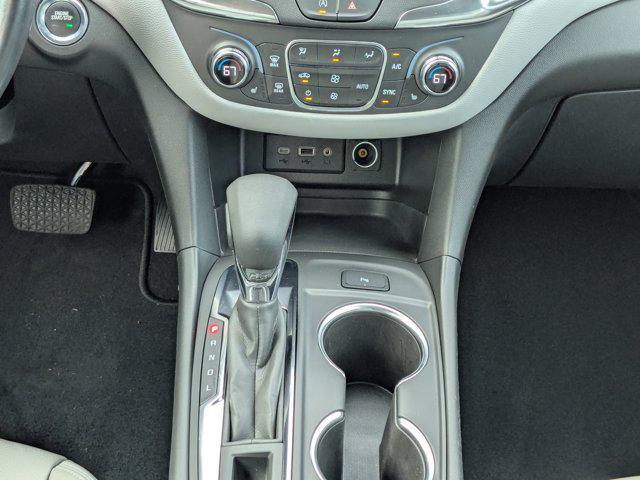 used 2022 Chevrolet Equinox car, priced at $22,900