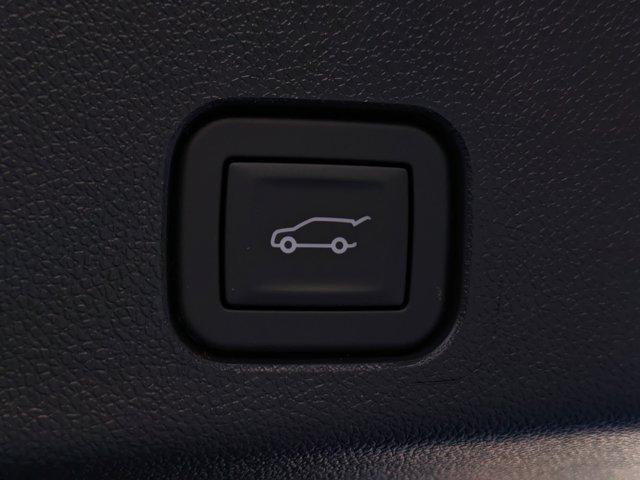 new 2026 Chevrolet Traverse car, priced at $47,305