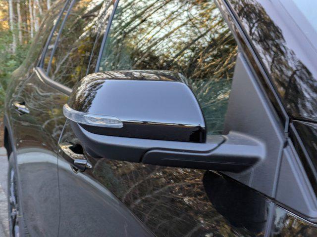 new 2026 Chevrolet Traverse car, priced at $47,305