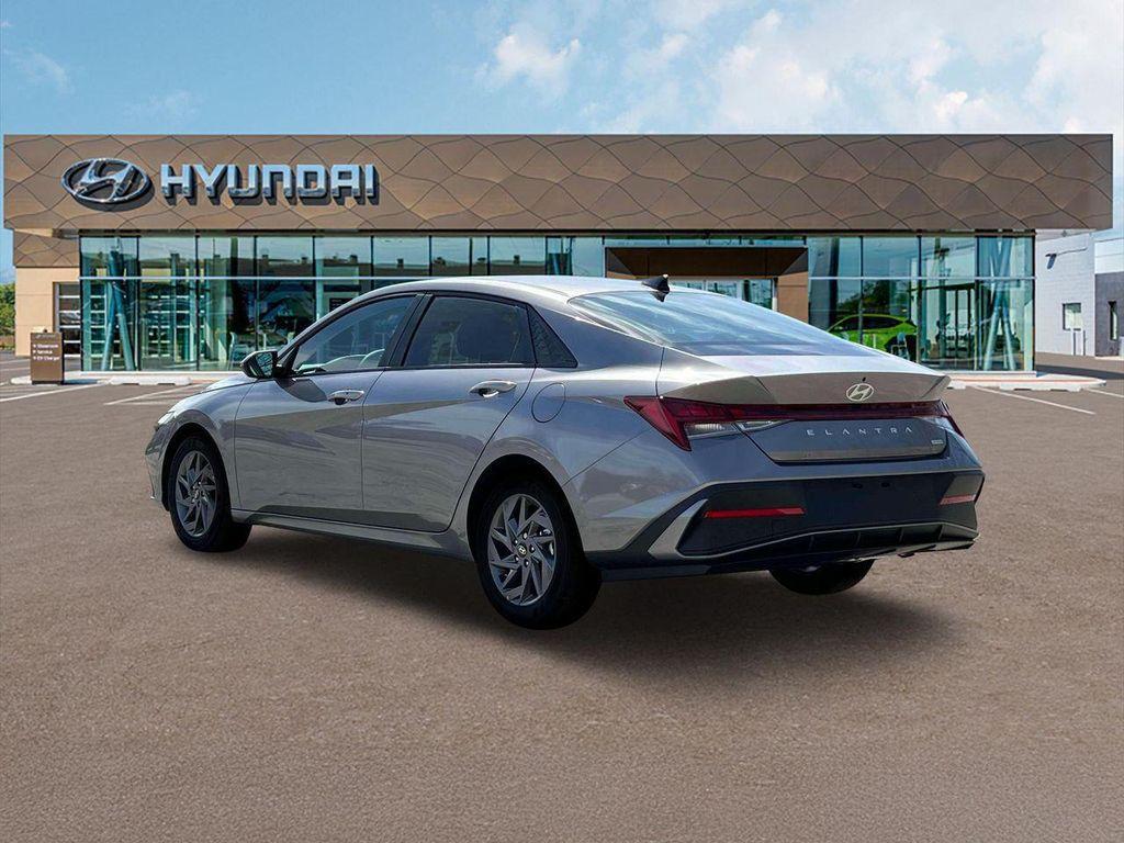 new 2025 Hyundai ELANTRA HEV car, priced at $26,813