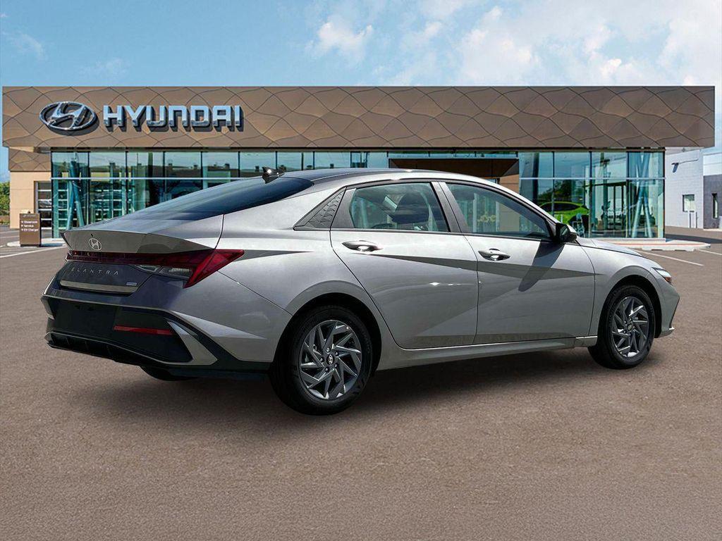 new 2025 Hyundai ELANTRA HEV car, priced at $26,813