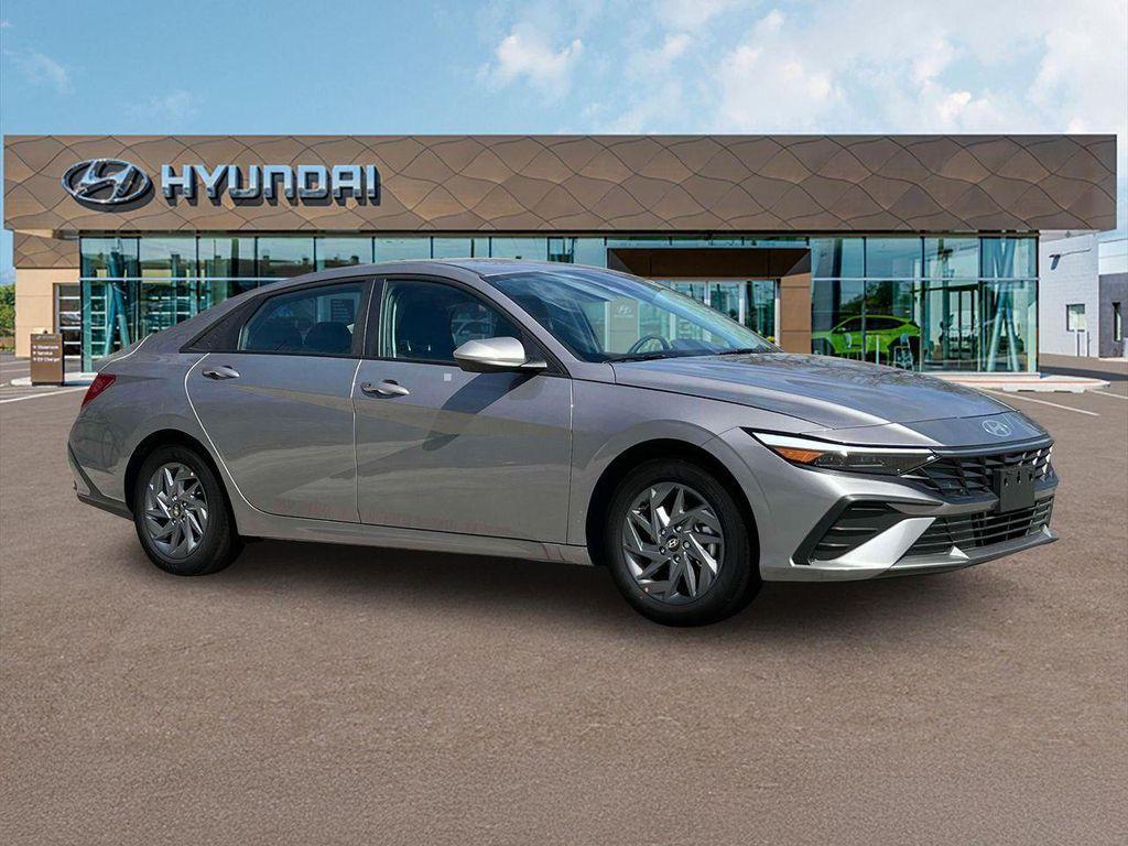 new 2025 Hyundai ELANTRA HEV car, priced at $26,813