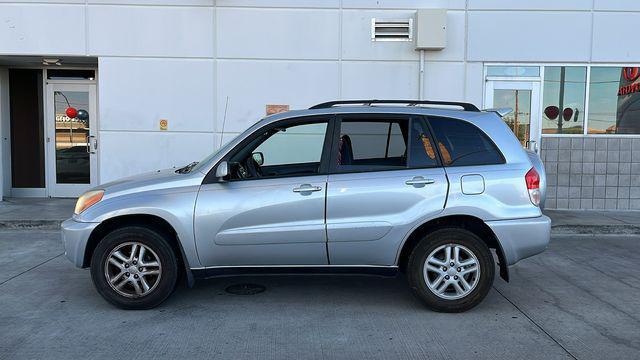 used 2002 Toyota RAV4 car