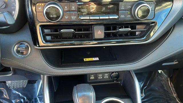 used 2023 Toyota Highlander car, priced at $36,999