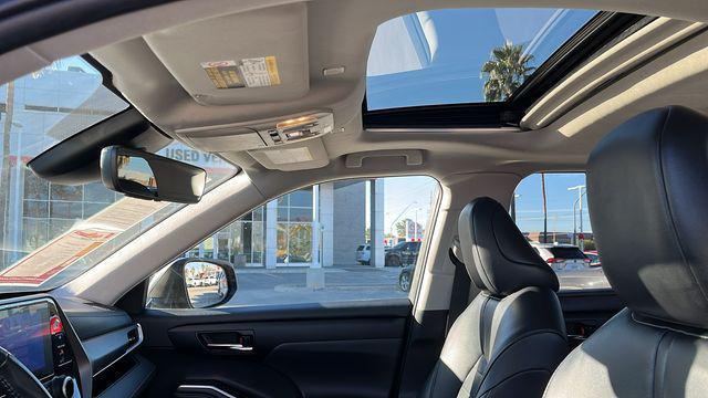 used 2023 Toyota Highlander car, priced at $36,999