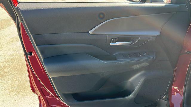 new 2026 Toyota Grand Highlander Hybrid car, priced at $50,323