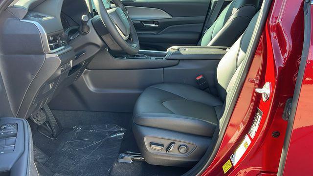 new 2026 Toyota Grand Highlander Hybrid car, priced at $50,323