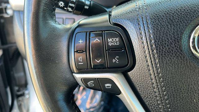 used 2015 Toyota Highlander car, priced at $22,699