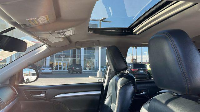 used 2015 Toyota Highlander car, priced at $22,699