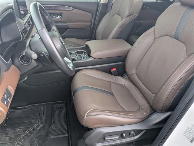 used 2024 Honda Pilot car, priced at $45,995