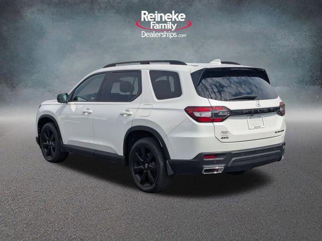 used 2025 Honda Pilot car, priced at $47,092