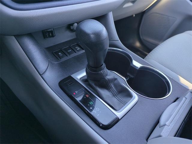 used 2015 Toyota Highlander car, priced at $14,495