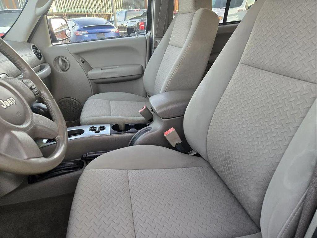 used 2005 Jeep Liberty car, priced at $7,900