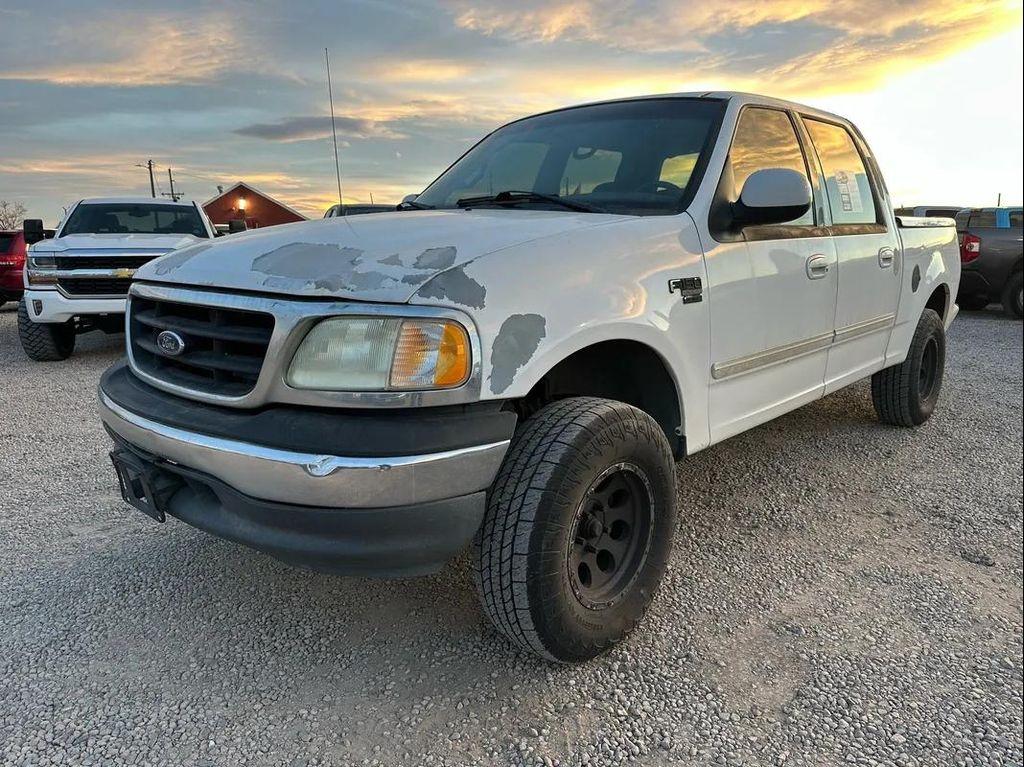 used 2001 Ford F-150 car, priced at $3,900