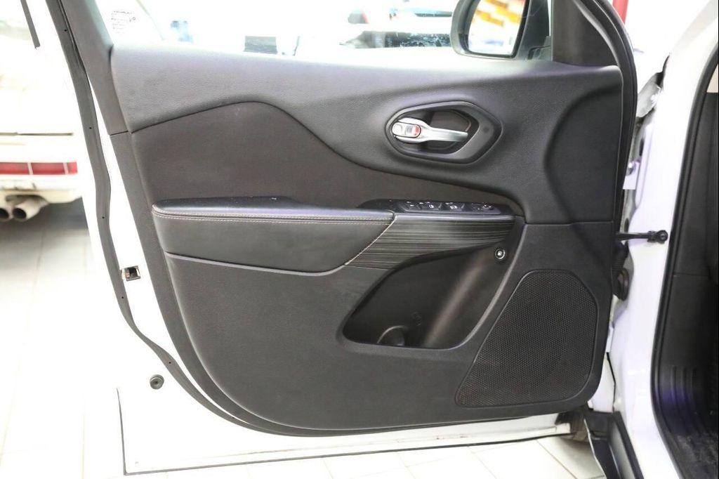 used 2014 Jeep Cherokee car, priced at $12,896