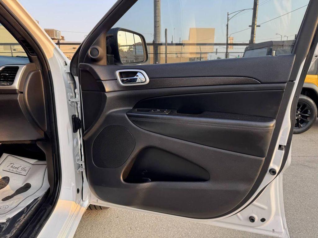 used 2015 Jeep Grand Cherokee car, priced at $15,896