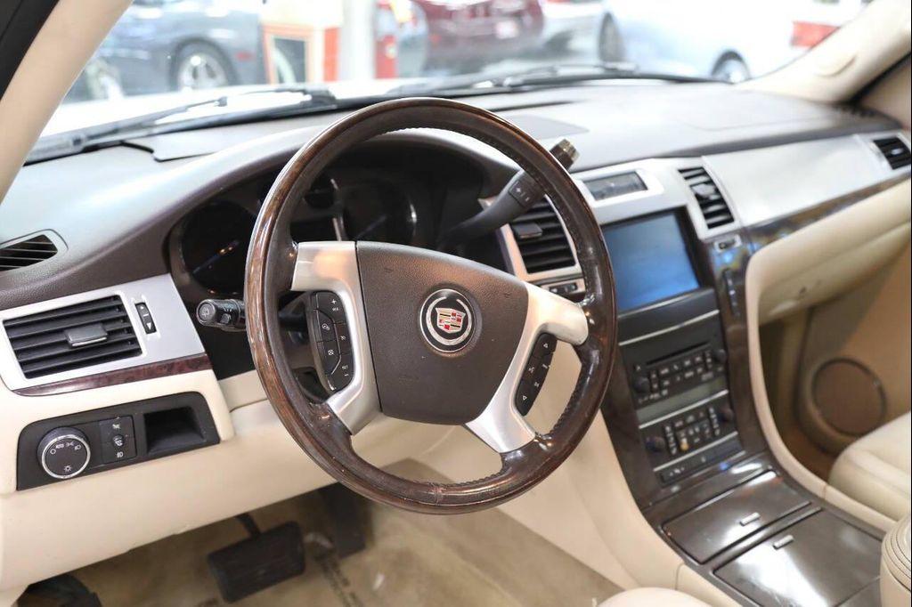 used 2007 Cadillac Escalade car, priced at $8,896