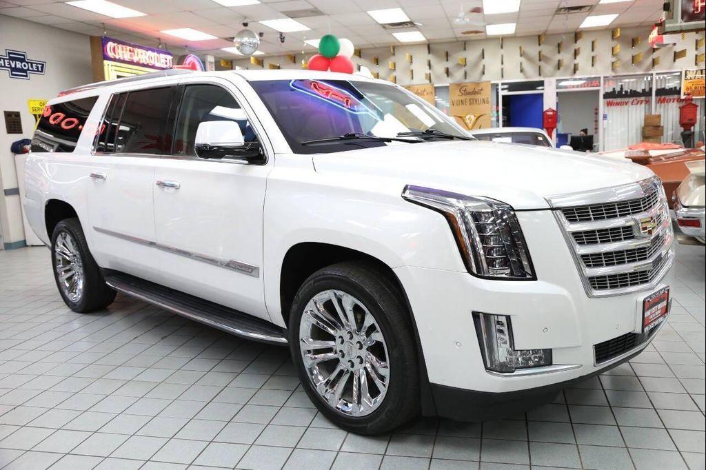 used 2020 Cadillac Escalade ESV car, priced at $36,896