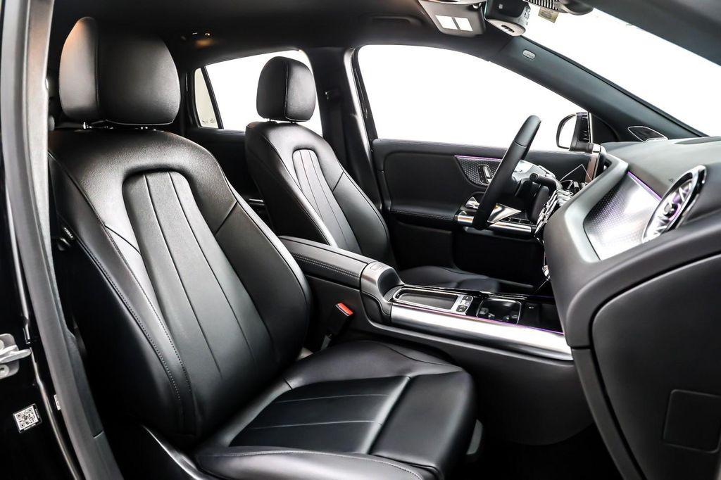 new 2025 Mercedes-Benz GLA 250 car, priced at $48,165