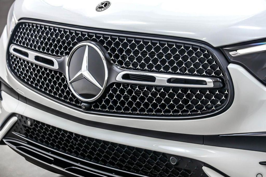 new 2026 Mercedes-Benz GLC 300 car, priced at $61,790