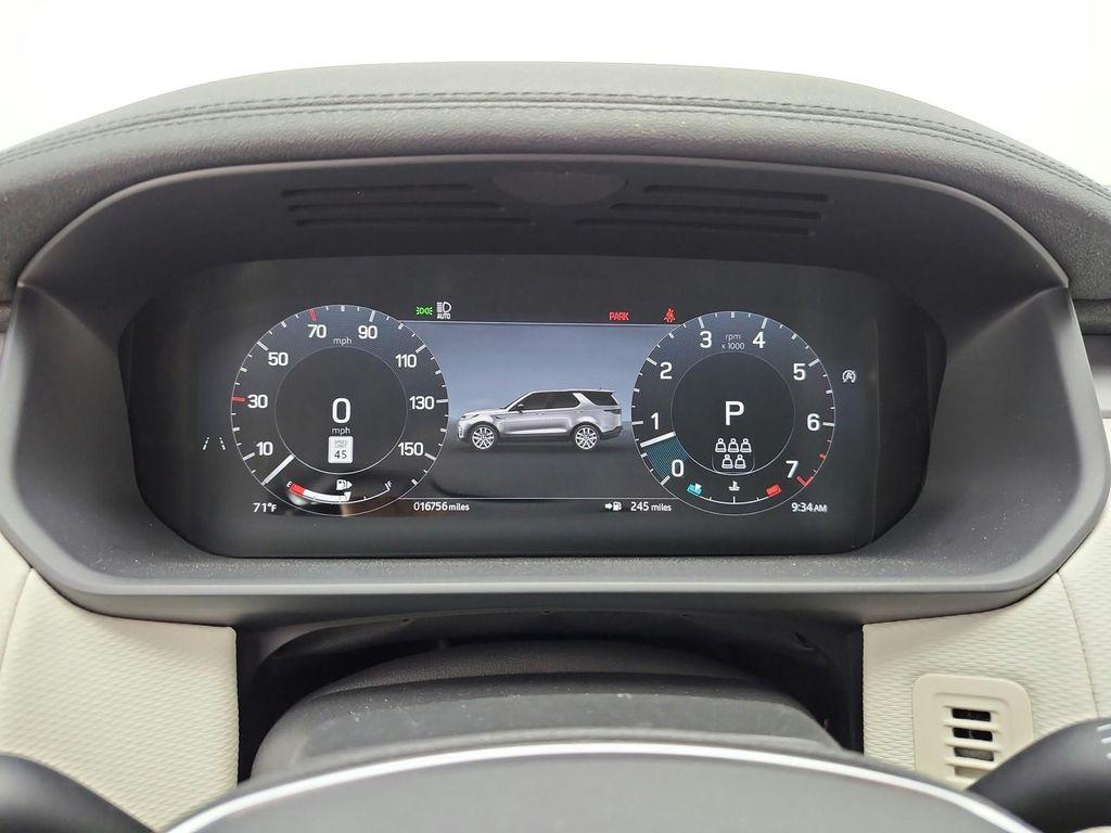 used 2024 Land Rover Discovery car, priced at $49,894