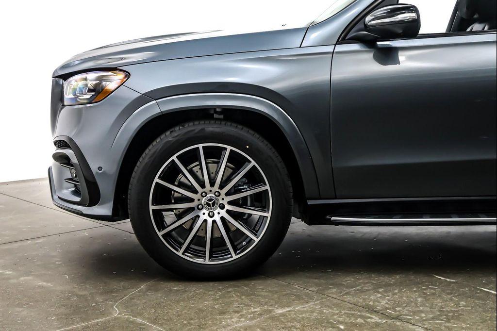 new 2026 Mercedes-Benz GLS 580 car, priced at $120,450
