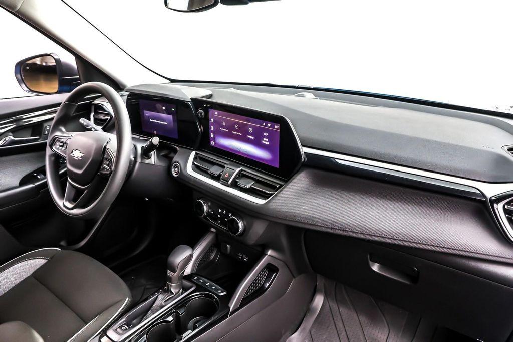 used 2024 Chevrolet TrailBlazer car, priced at $19,892