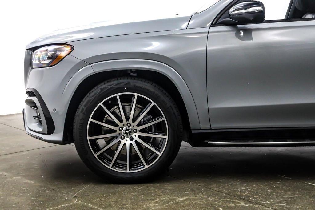 new 2026 Mercedes-Benz GLS 580 car, priced at $125,080