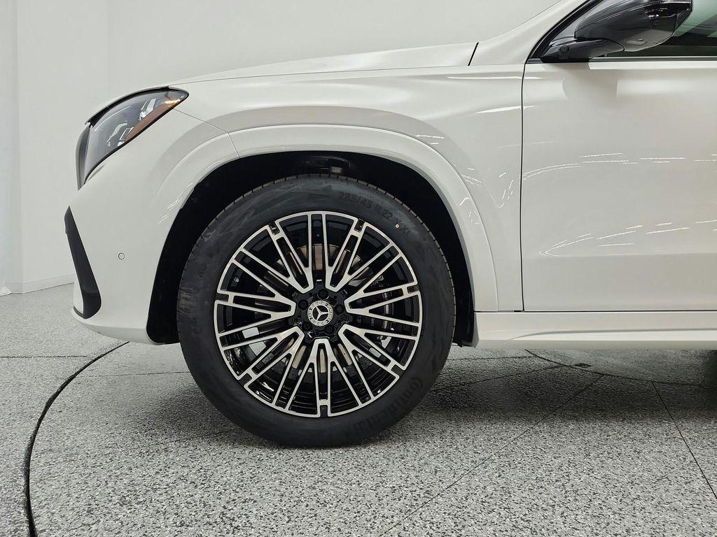 new 2027 Mercedes-Benz GLS 450 car, priced at $108,542
