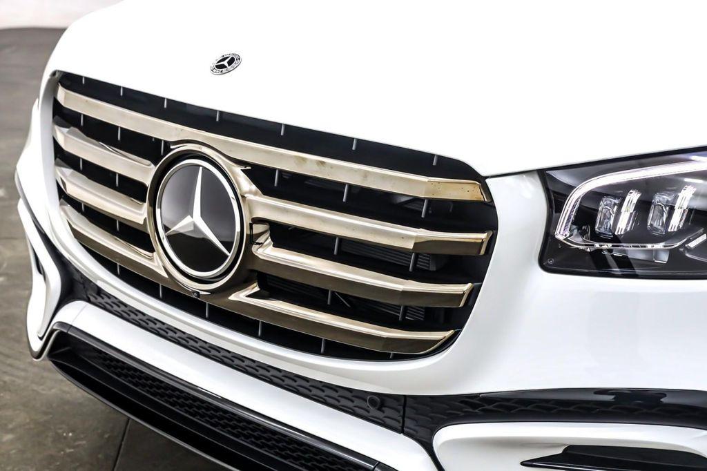 new 2026 Mercedes-Benz GLS 580 car, priced at $124,750