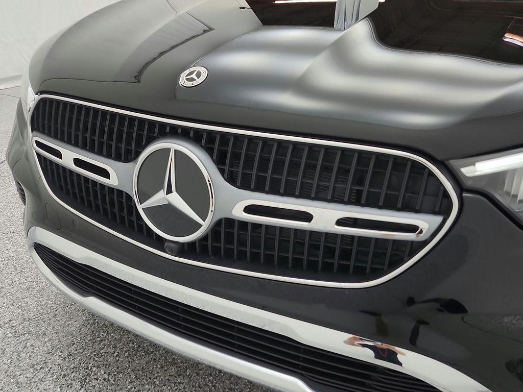new 2026 Mercedes-Benz GLC 300 car, priced at $51,620