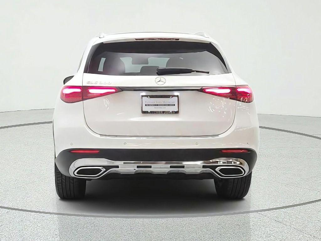 Mercedes-Benz GLC view 6