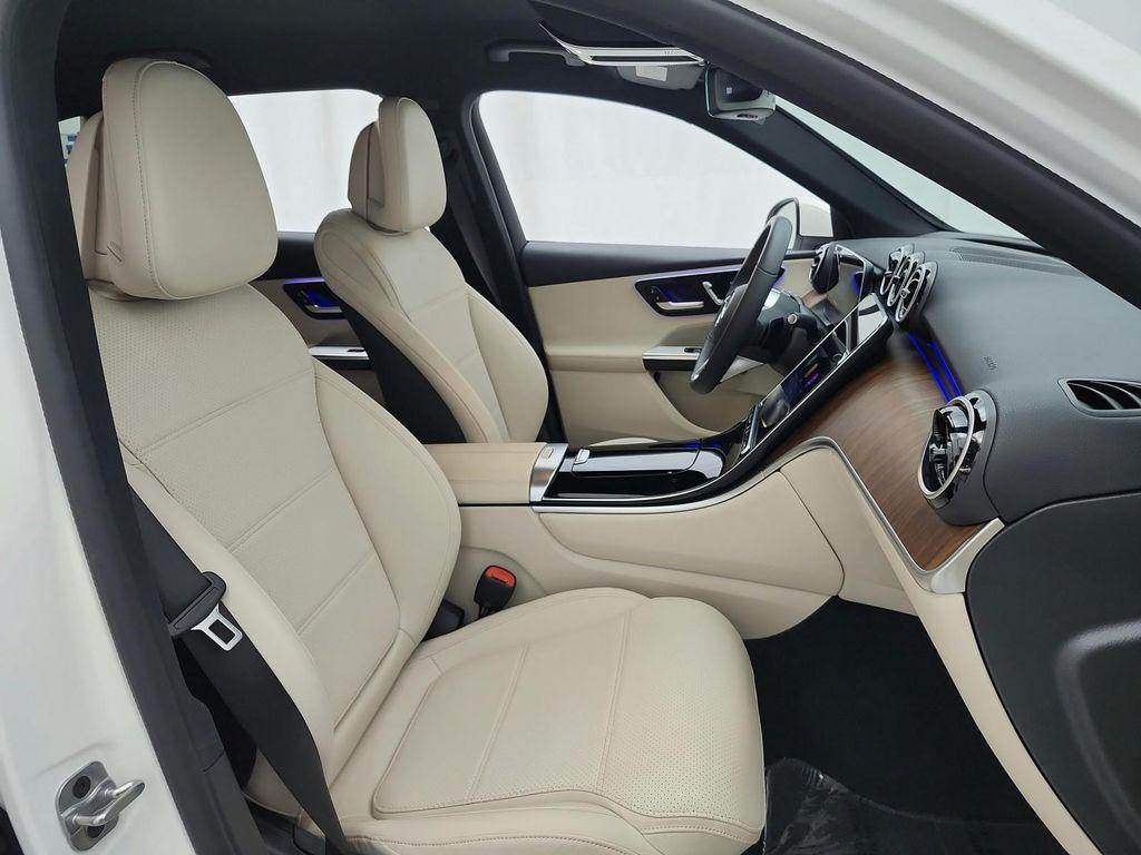 Mercedes-Benz GLC view 18