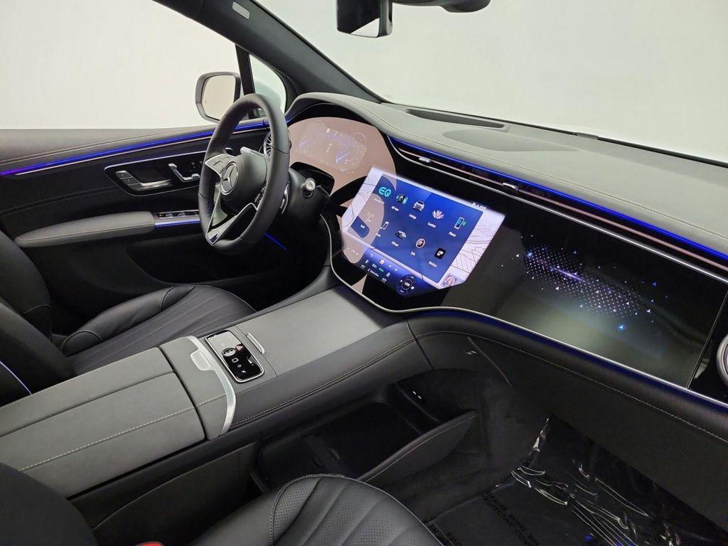 new 2027 Mercedes-Benz EQS 400 car, priced at $107,457