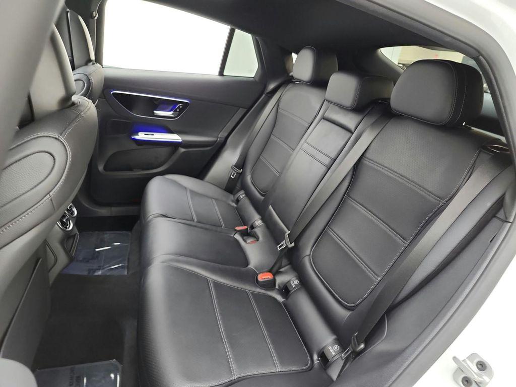 Mercedes-Benz GLC view 16