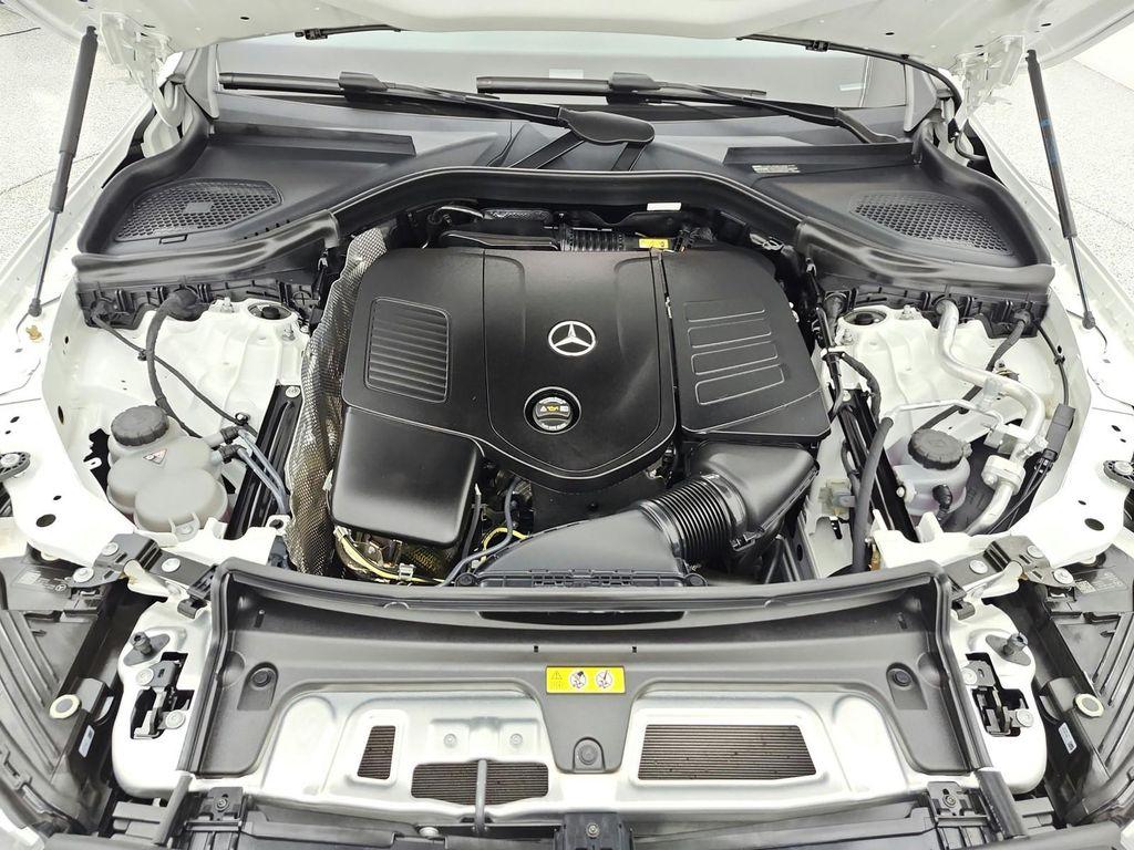 Mercedes-Benz GLC view 17