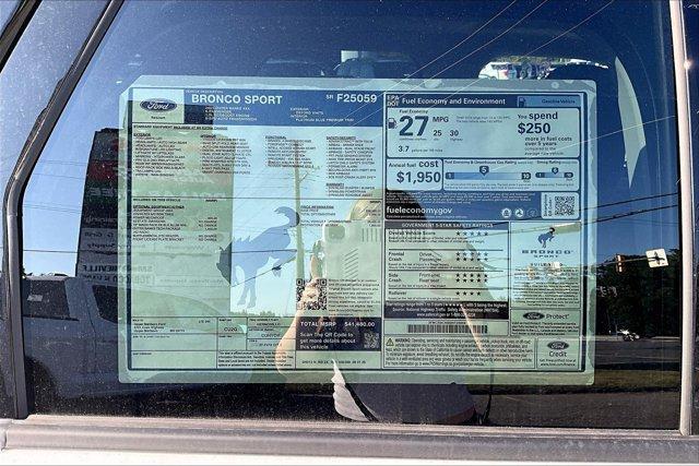 new 2025 Ford Bronco Sport car, priced at $33,588