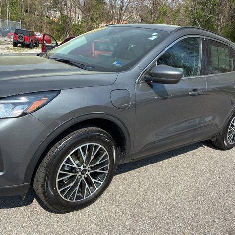 used 2025 Ford Escape PHEV car, priced at $29,000