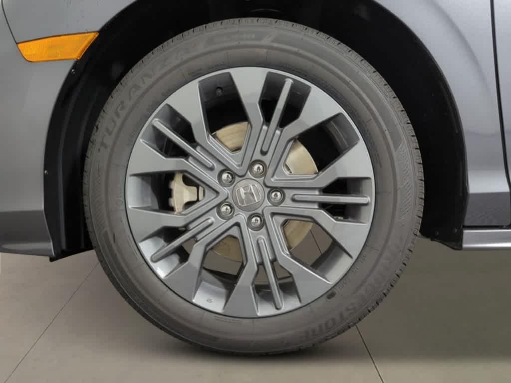 new 2026 Honda Odyssey car, priced at $45,433