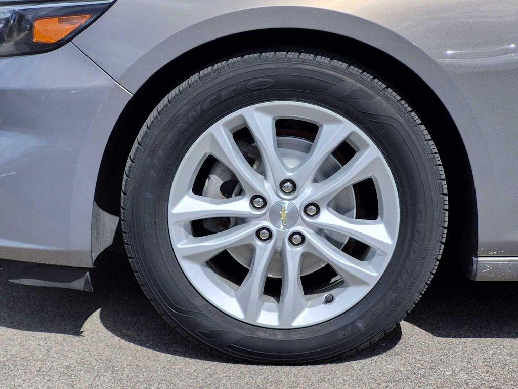 used 2018 Chevrolet Malibu car, priced at $16,736
