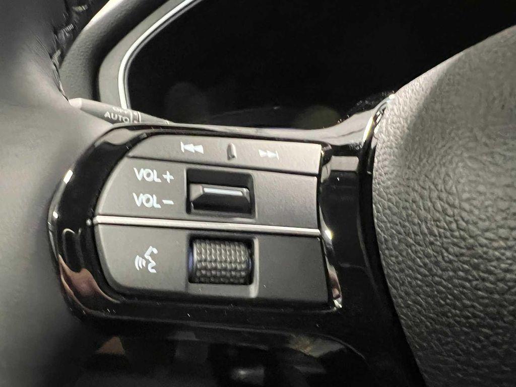 new 2025 Honda Pilot car, priced at $54,575