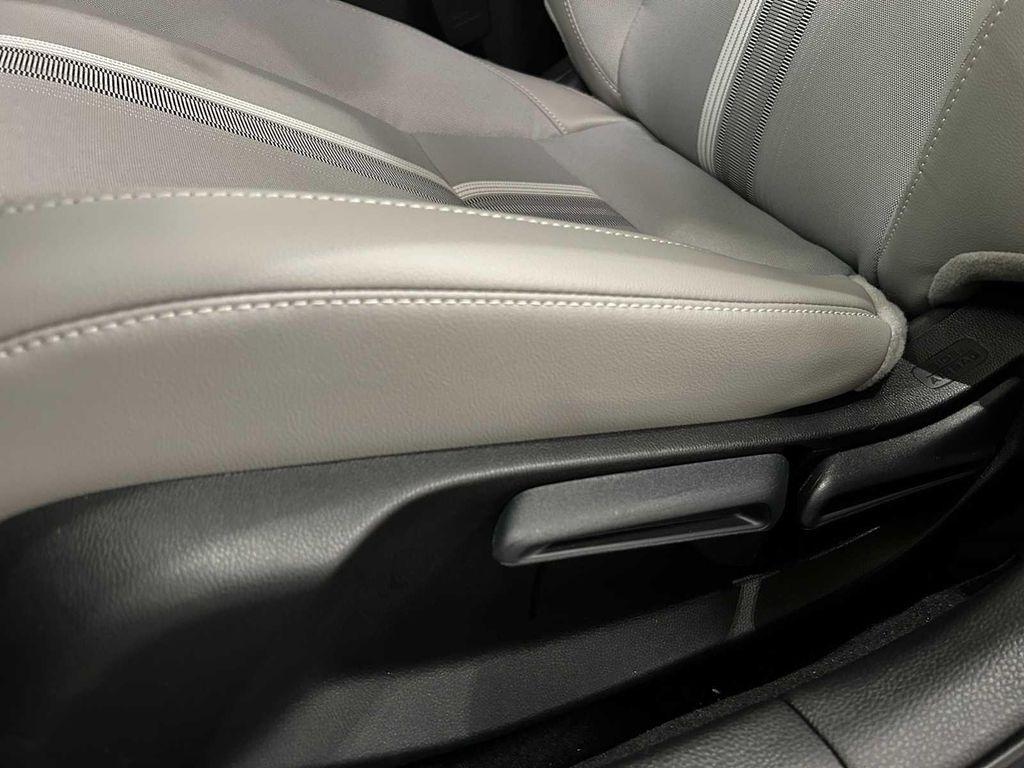 new 2026 Honda Civic Hybrid car, priced at $30,886