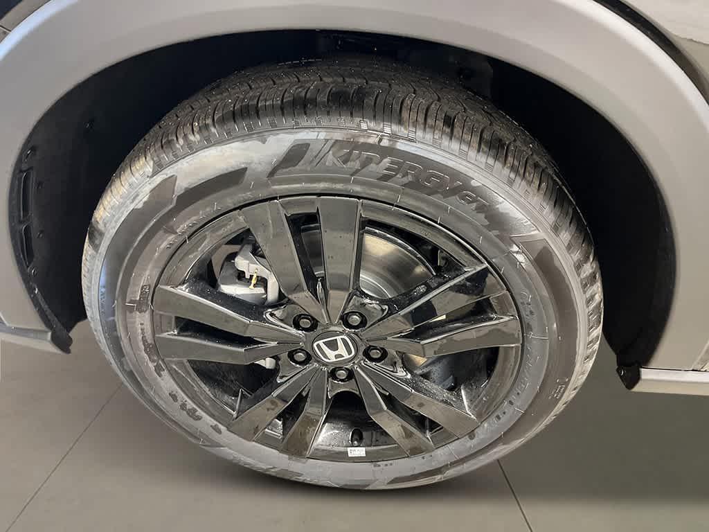 new 2026 Honda HR-V car, priced at $29,949