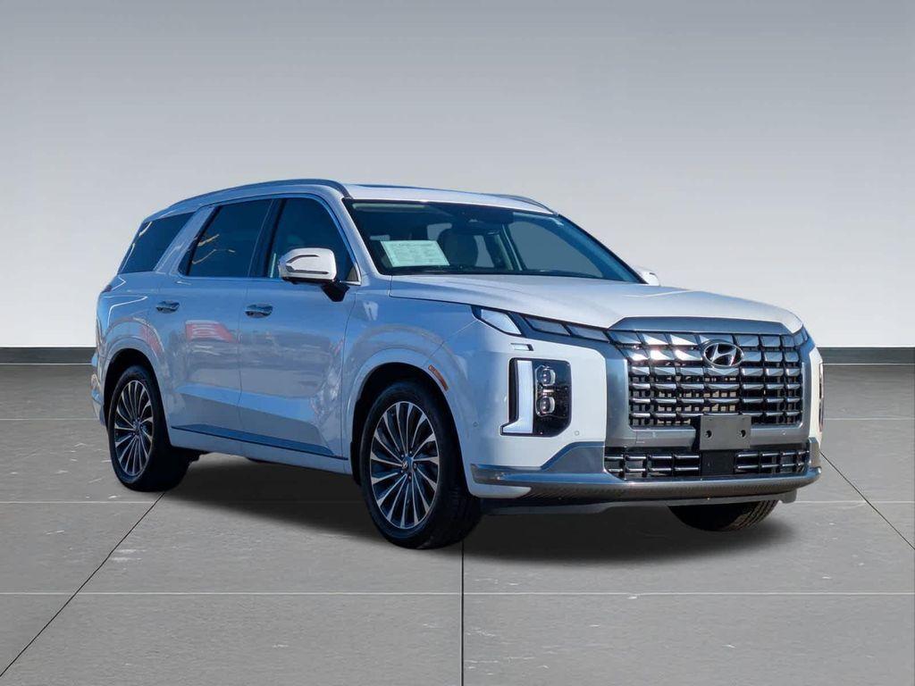 used 2025 Hyundai Palisade car, priced at $43,797