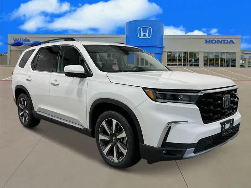 new 2025 Honda Pilot car, priced at $55,030
