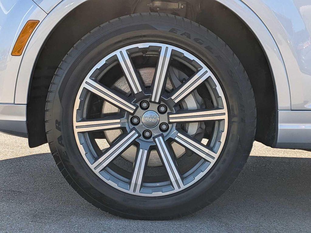 used 2019 Audi Q7 car, priced at $18,939