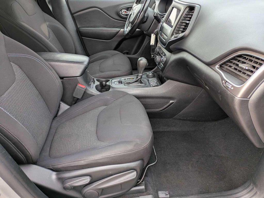 used 2020 Jeep Cherokee car, priced at $14,777