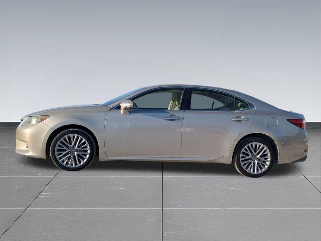 used 2013 Lexus ES 350 car, priced at $16,499